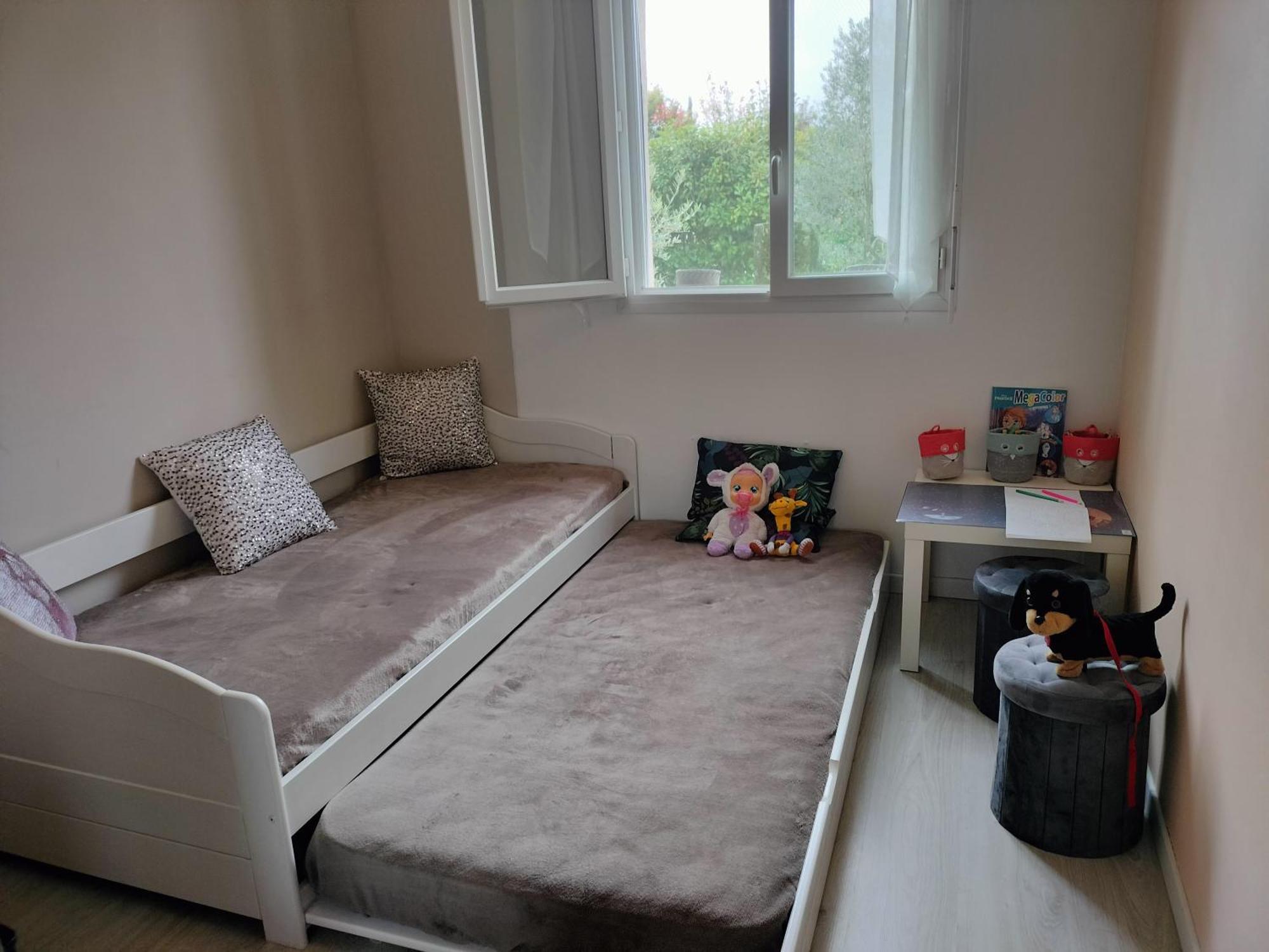 Un Avec Entree Independante Apartamento Thilouze