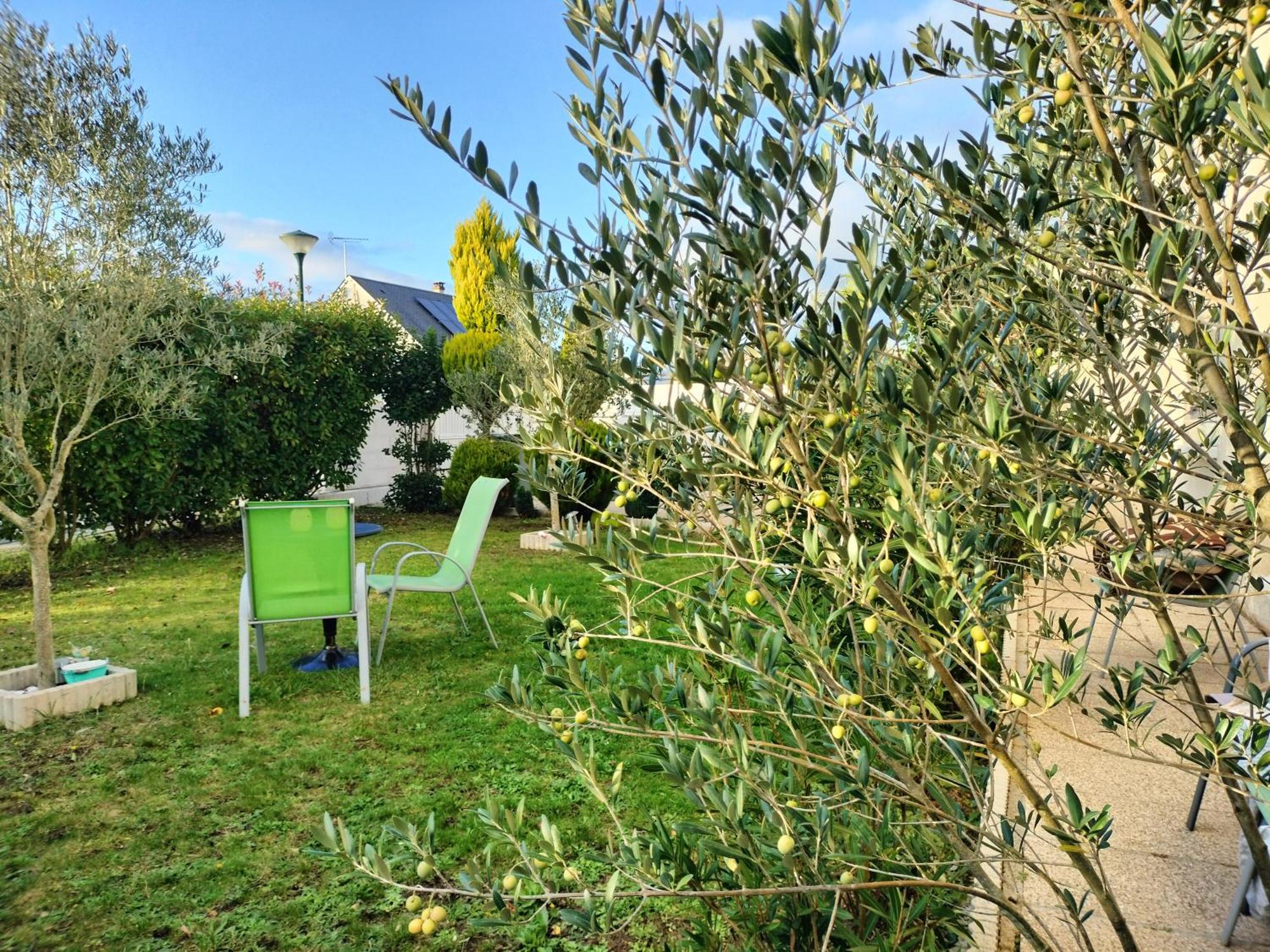 Un Avec Entree Independante Apartamento Thilouze