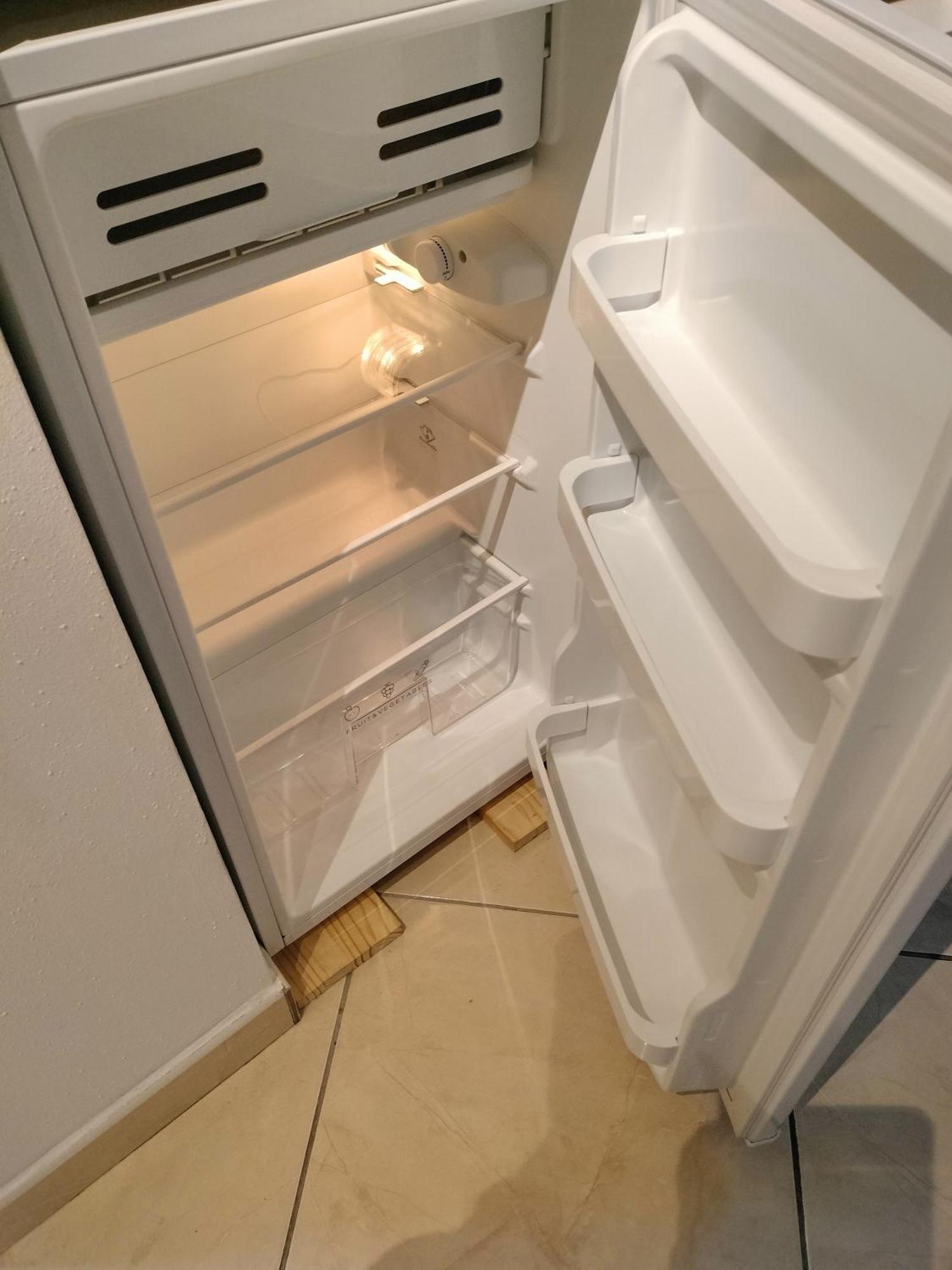 Un Avec Entree Independante Apartamento Thilouze